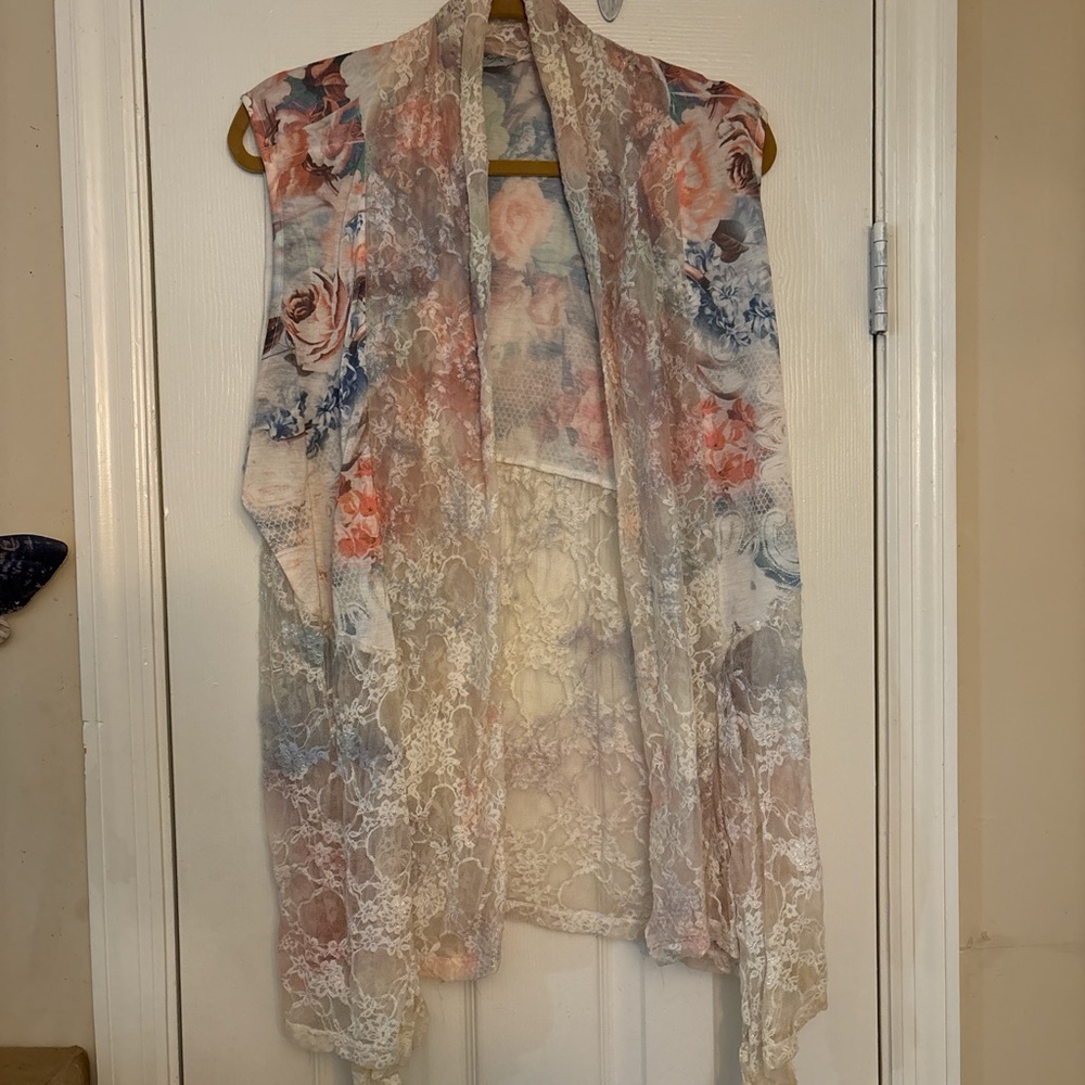 Sheer floral lace vest with open front XXL
